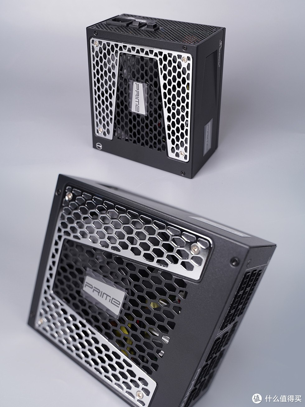 变大!变强!也变贵了!联力 LANCOOL III 鬼斧 2 机箱装机展示