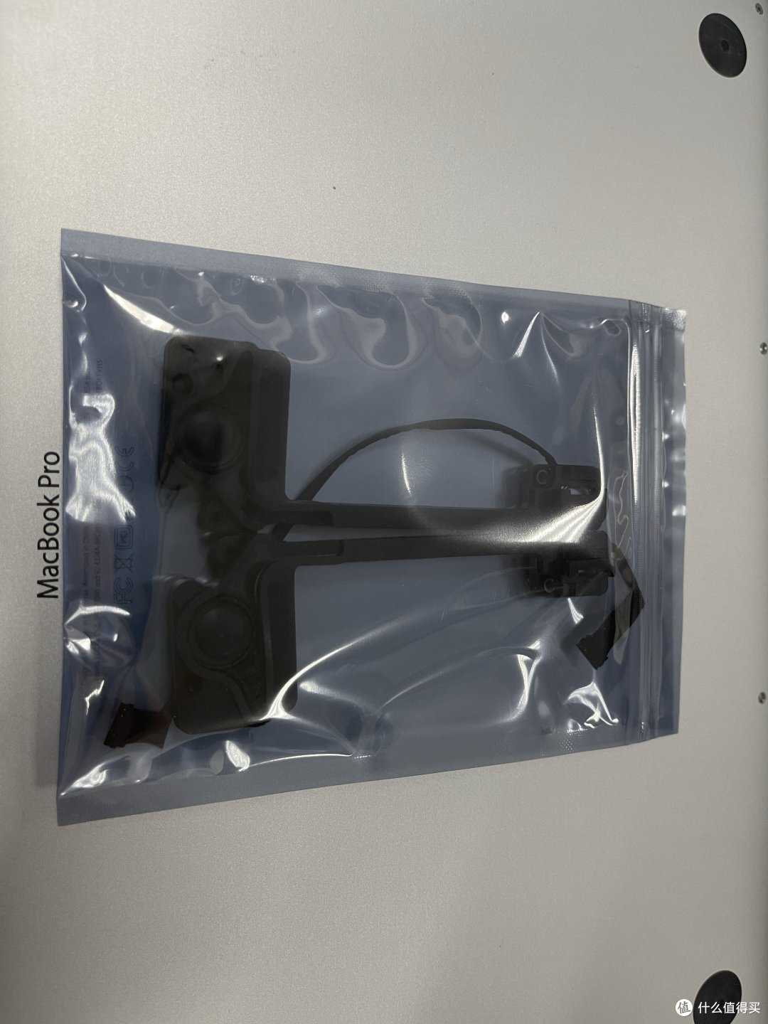 又是节流的一天-更换mbp的破音喇叭