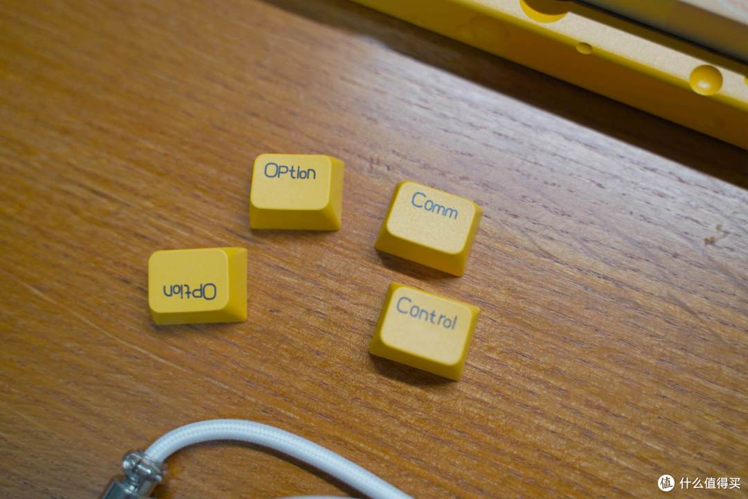 这样的奶酪键盘,你会喜欢吗?黑爵AC067奶酪键盘入手