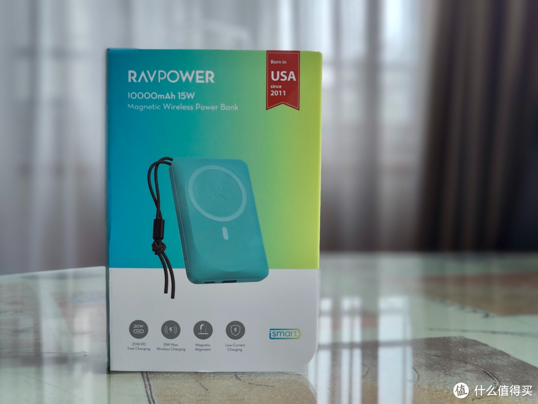 一手掌握，RAVPOWER 10000mAh无线磁吸充电宝上手体验