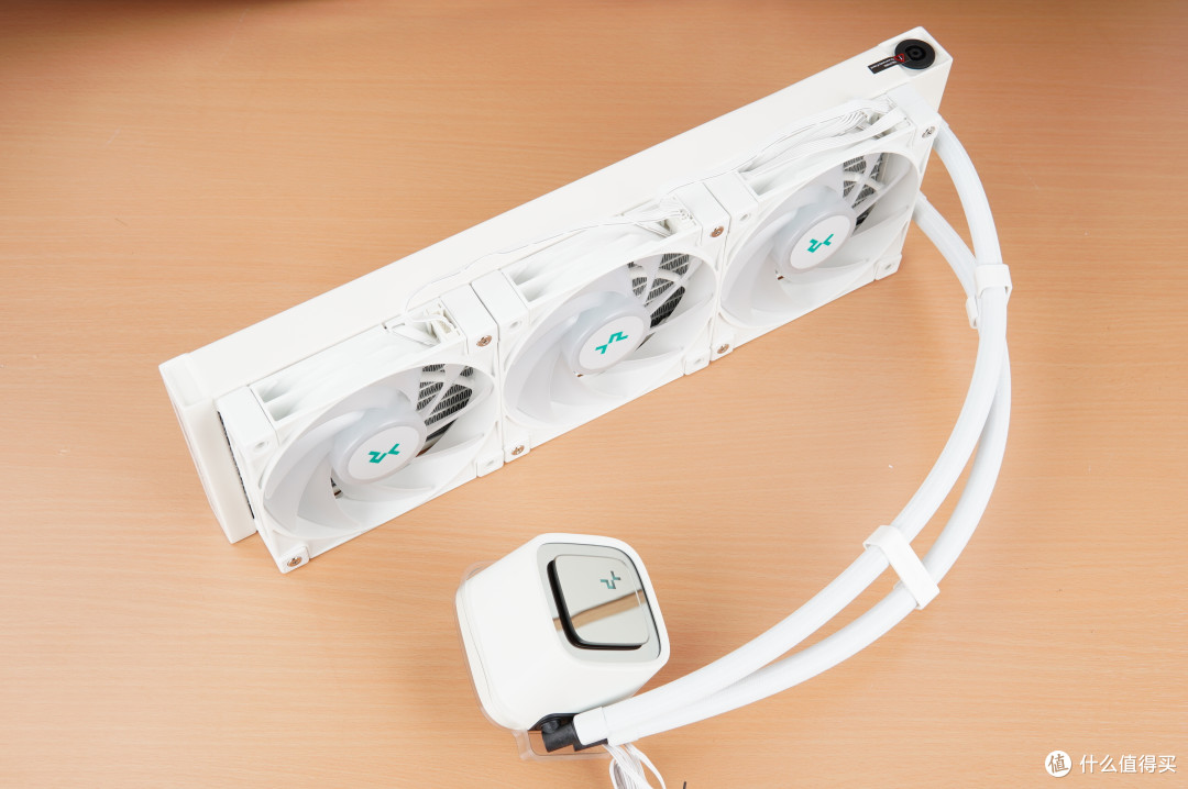 又一颜值力作，XPG D5 吹雪联名内存+九州风神CH510 WH机箱装机展示