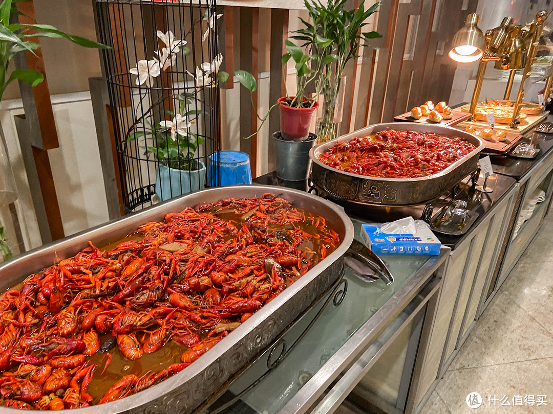 【食 扬州】扬州皇冠假日酒店 夏日食街自助餐体验报告