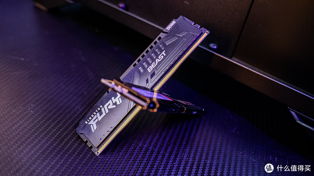 DDR5内存很难超？来看看超频王者搭配旗舰主板性能如何？