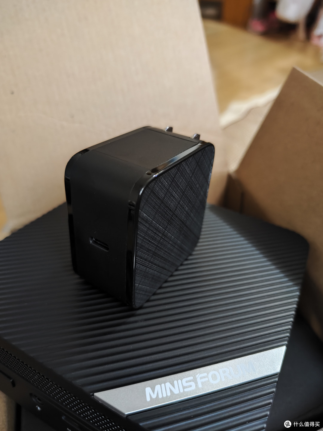 Minisforum UM560 5625U迷你准系统急速开箱评测