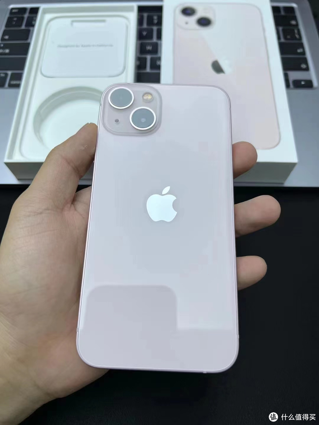  iPhone14要涨价了？还是13香， iPhone13简单晒