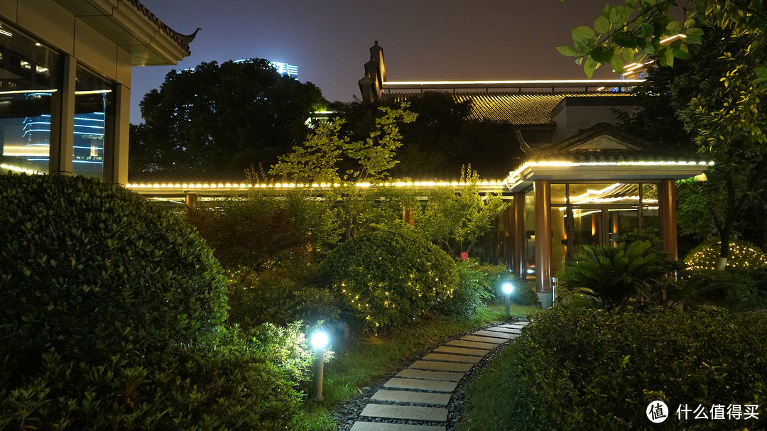 金鸡湖畔的黄金级别宝藏酒店：苏州托尼洛·兰博基尼书苑酒店 入住体验