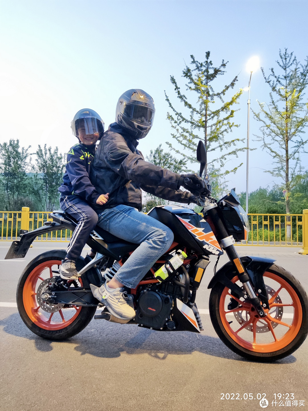 野孩子KTM 390duke与三好学生本田400x