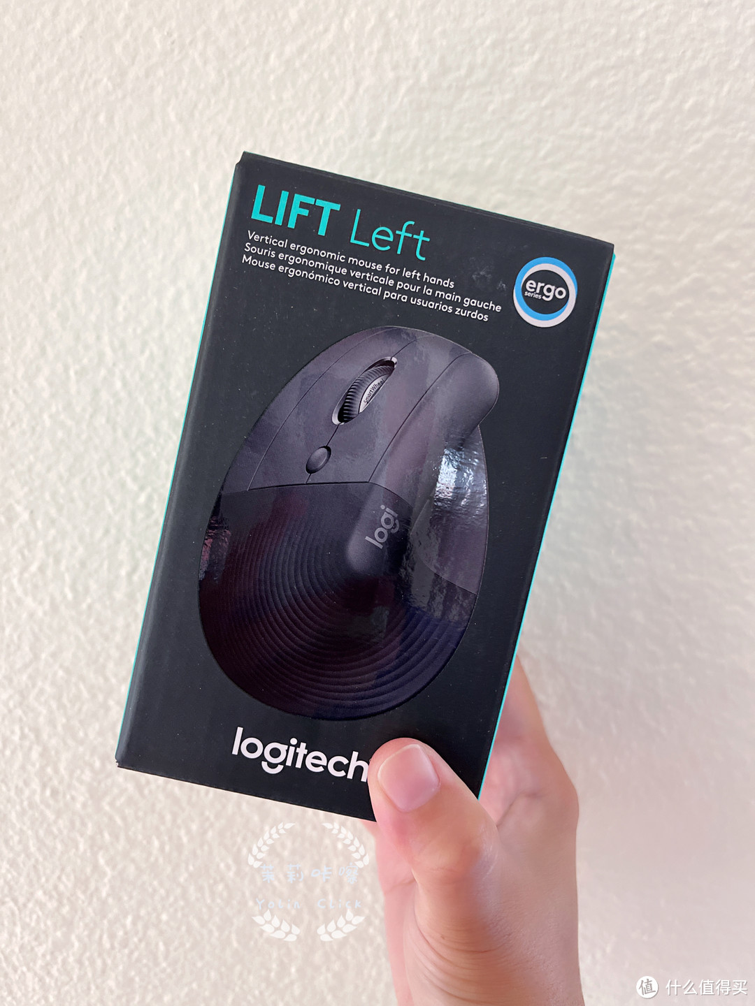 竖起来的手掌 - Logitech Lift 垂直人体工程学鼠标