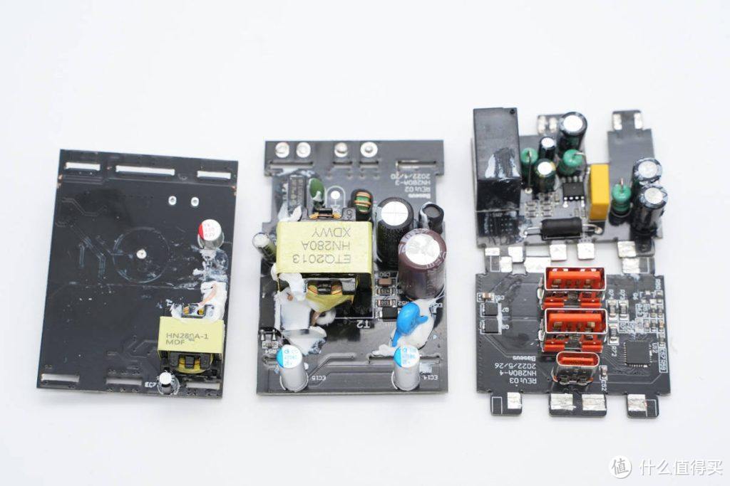 拆解报告：Baseus倍思30W 2A1C快充插座CCGAN30-3ACC