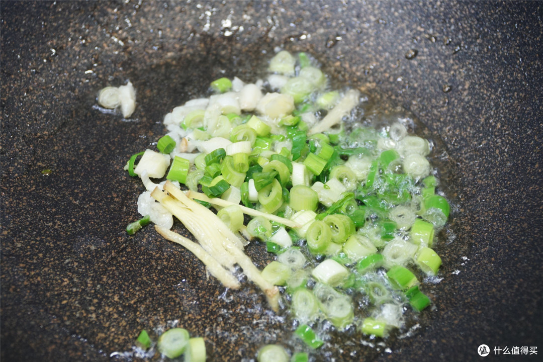 “头伏饺子,二伏面”,进入二伏天,应该吃什么面?怎么吃?