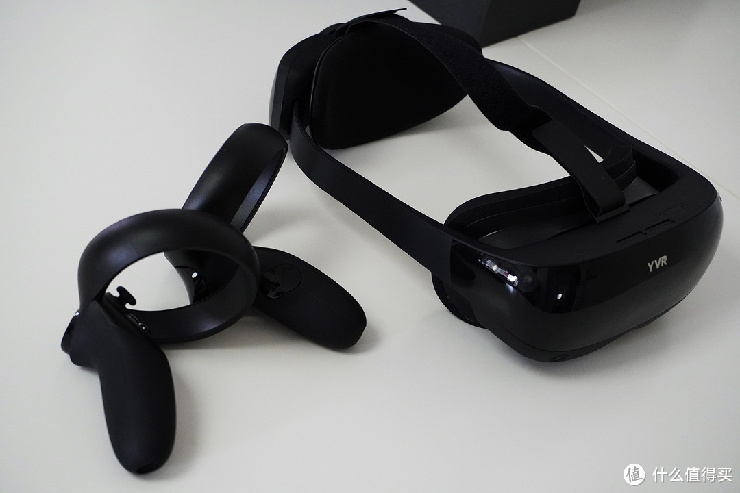 内行评测：VR 一体机“新玩家”？全新 Pancake 成像技术的 YVR 2 一体机 