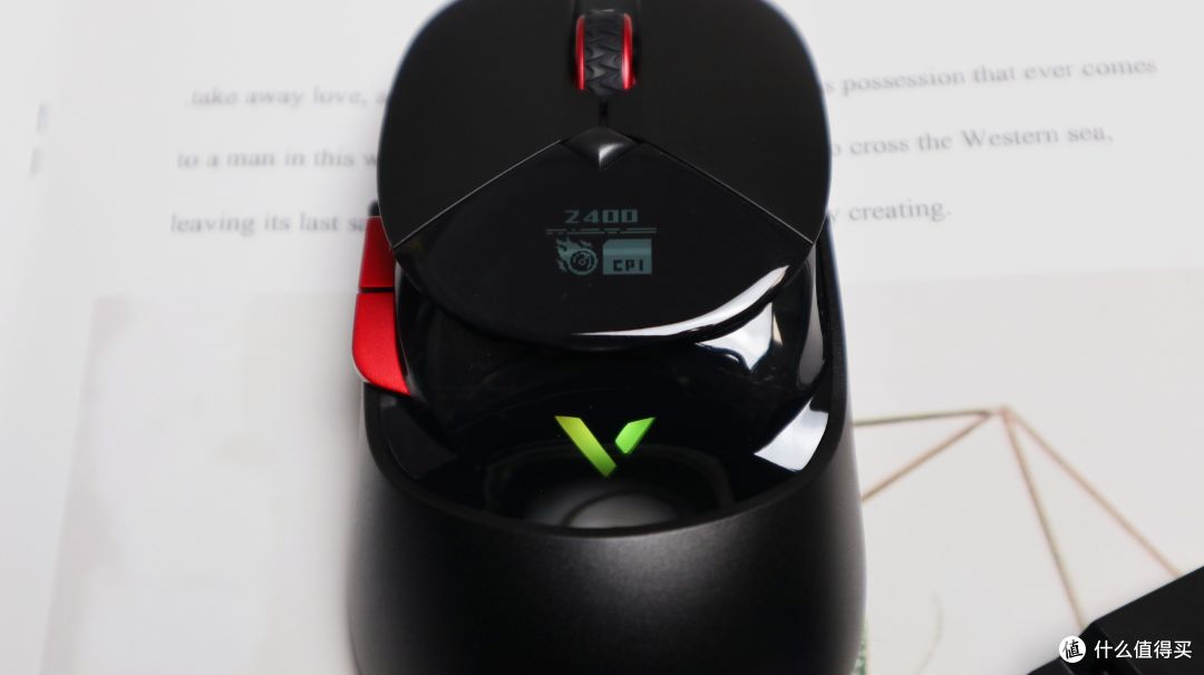 125h长续航兼具V+技术升级,雷柏无线超跑游戏鼠标VT960S值得拥有