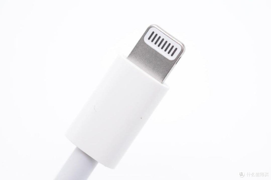 拆解报告：Apple苹果新款USB-C to Lightning线A2561