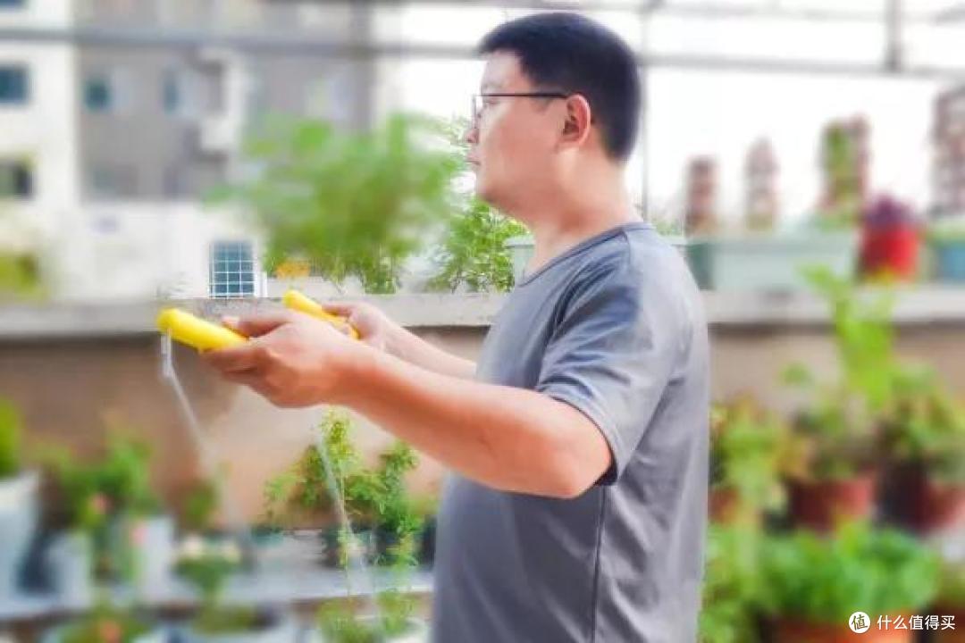 “小莫”陪你跳绳代你计数 夏天害怕不瘦？