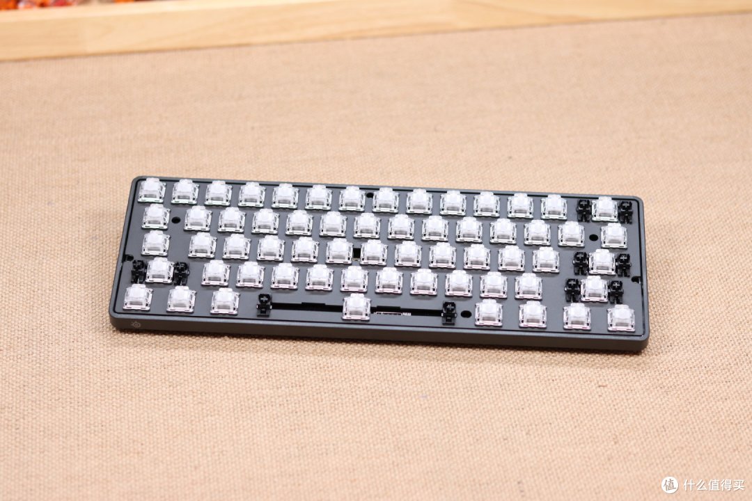 赛睿Apex Pro mini 可调触发键程机械键盘开箱评测