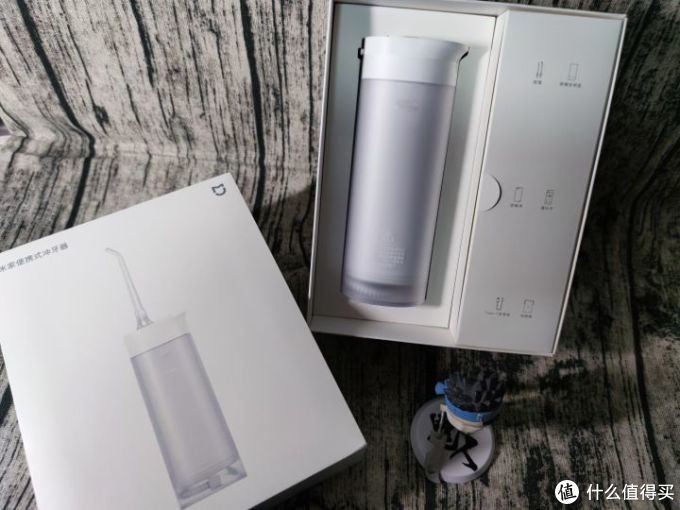 清洁牙齿更方便,米家便携式冲牙器