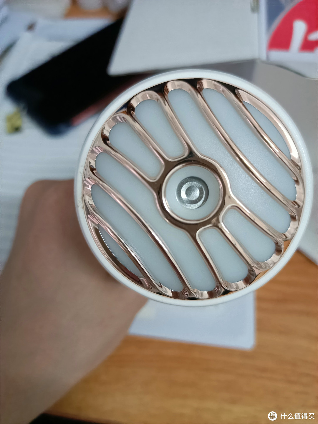 夏日来自什么值得买的礼物,迷你加湿器,十分实用,2000天签到礼包真不错!