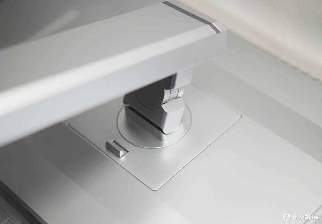 MiniLED即将成为主流？INNOCNM2U显示器显示效果不输iPadPro  