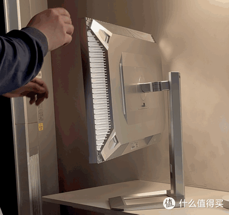 MiniLED即将成为主流？INNOCNM2U显示器显示效果不输iPadPro  