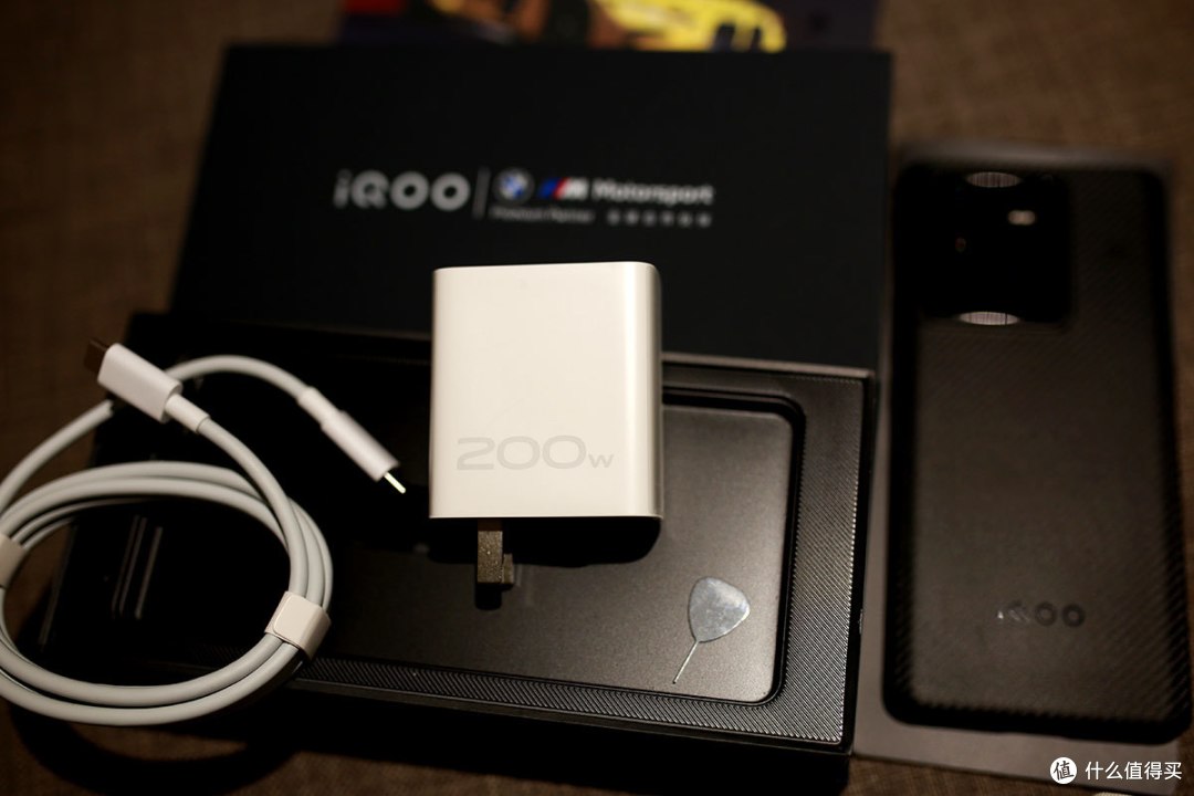 iQOO产品到底是Neo系列还是旗舰系列更能打？