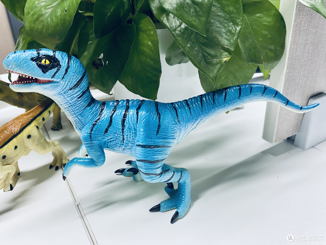 抢手蓝朋友上线recur悦酷幼年迅猛龙可爱到爆炸