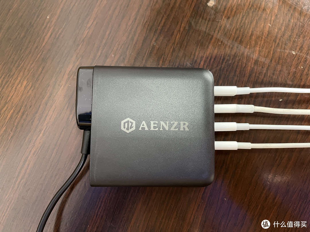 AENZR 氮化稼充电器：130W超大功率，4台设备同时充电