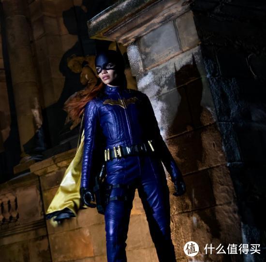 DC《蝙蝠少女》：投资9000万，电影拍完却取消上映，因为拍得太糟糕