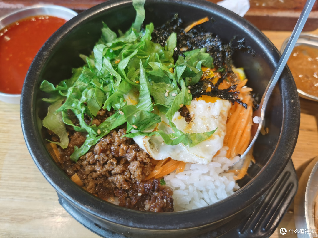 不限量大口吃肉,韩式料理小吃享不停,爷们儿自助烤肉我看行