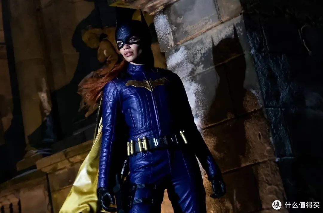 DC电影宇宙有多乱？耗资近亿的《蝙蝠女》被抛弃，蝙蝠侠又换人