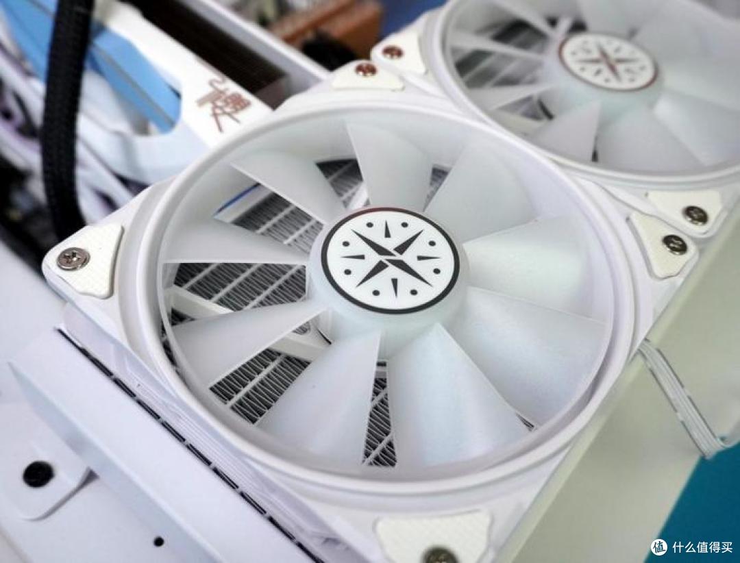 无需现实中养猫,可以用老婆去云撸猫,盈通RTX 3070樱瞳随手评测