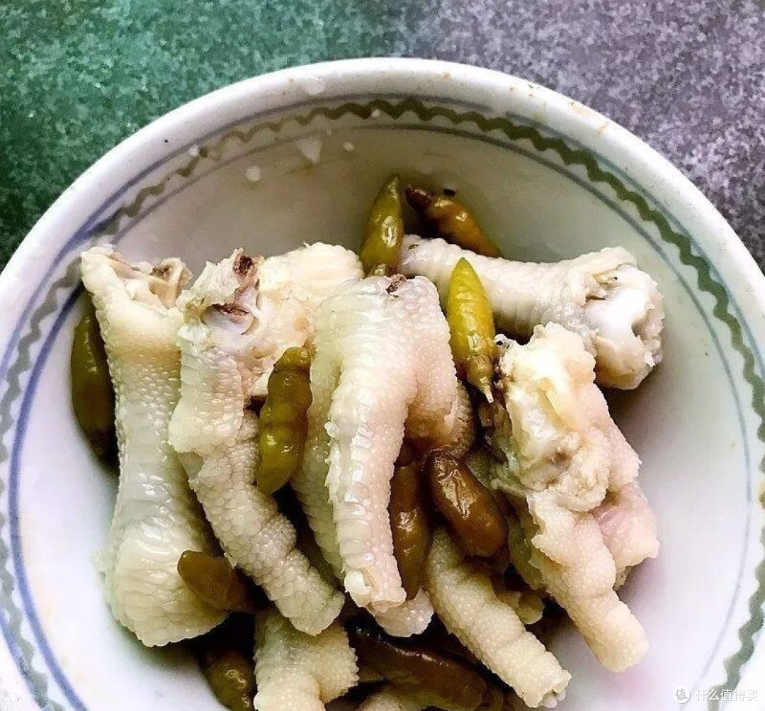 卤凤爪遇上泡椒凤爪!