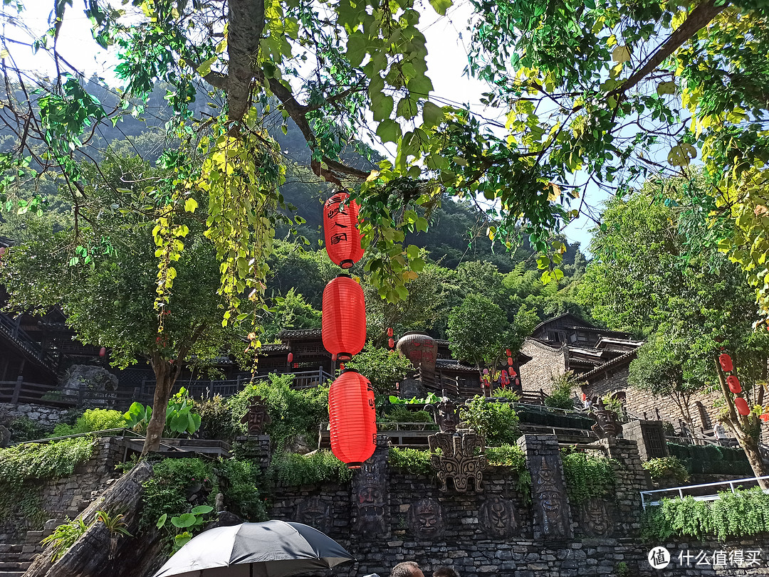 盛夏8月的旅游记，先去三峡大坝，再去三峡人家，接着转道恩施，去看大峡谷哈。