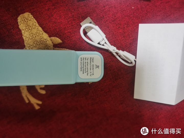 【捡垃圾】9.9-15.9包邮的USB充电折叠风扇TEXUMAR F8 Pro开箱测评（附拆解和与FS08对比）