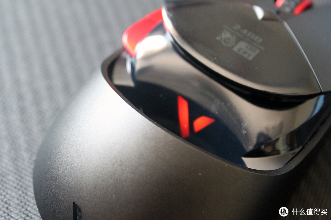 VT960S超跑游戏鼠标：首款搭载V+技术黑科技，值得拥有