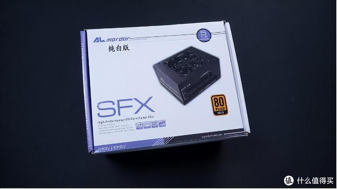 女票说喜欢小电脑，给她配了一台，ALmordor铝箱+白色SFX电源650W