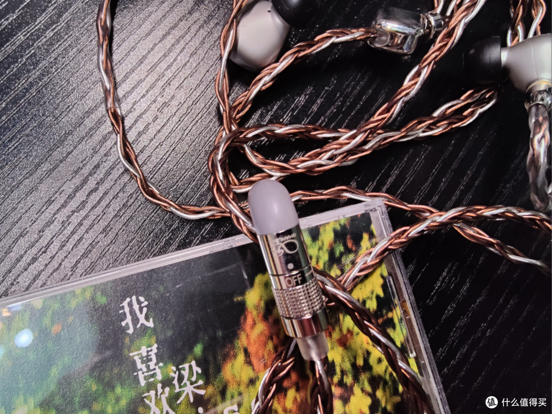 更具匠心与技术,聊聊山灵MG800旗舰级振膜动圈耳机