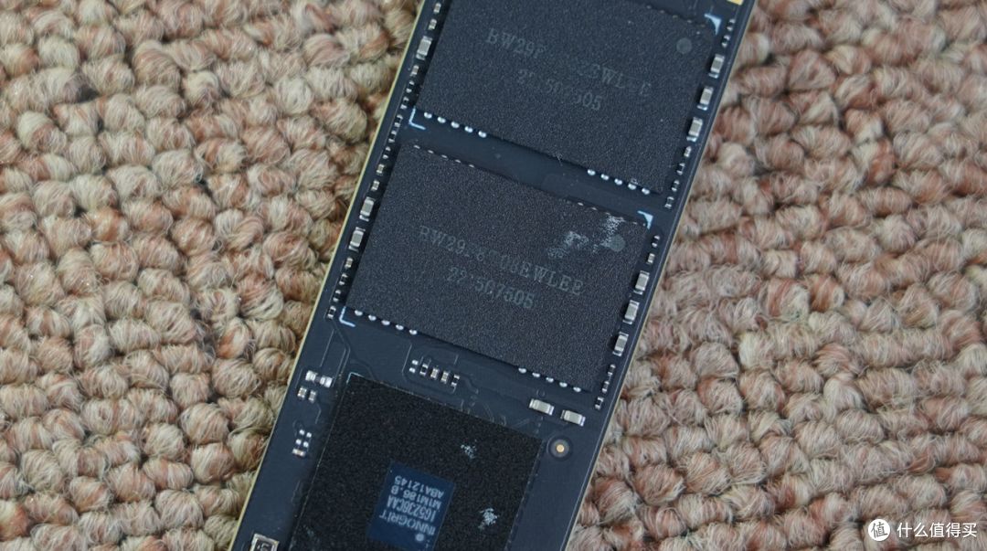 高端大容量PCIe 4.0 SSD也有高性价比，宏碁掠夺者 GM7000 4TB SSD评测分享