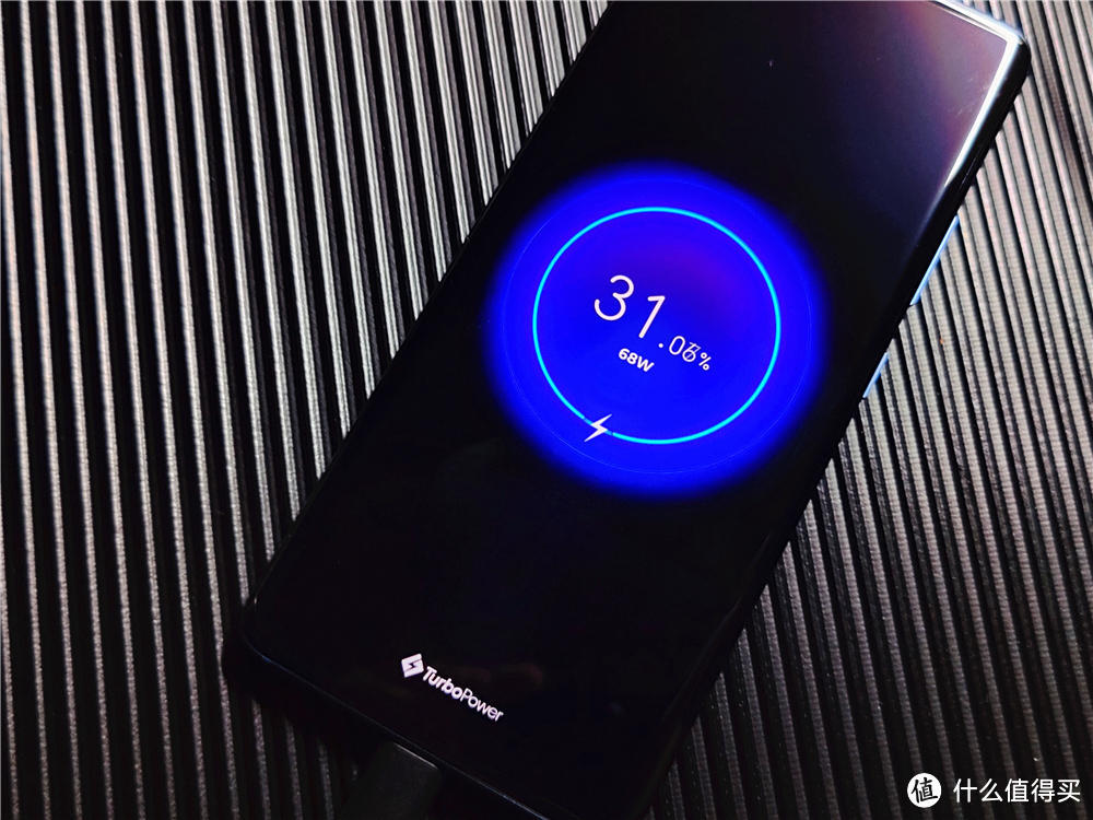 曲面新旗舰 moto S30 Pro 给你带来意外惊喜