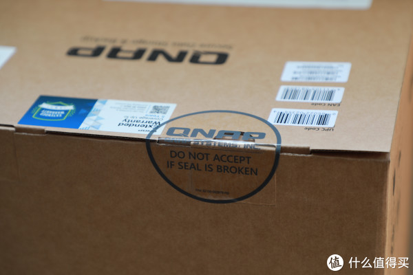 2022魔都40℃购物节之二——开箱威联通TS-664六盘位NAS——原生NVME_NAS存储