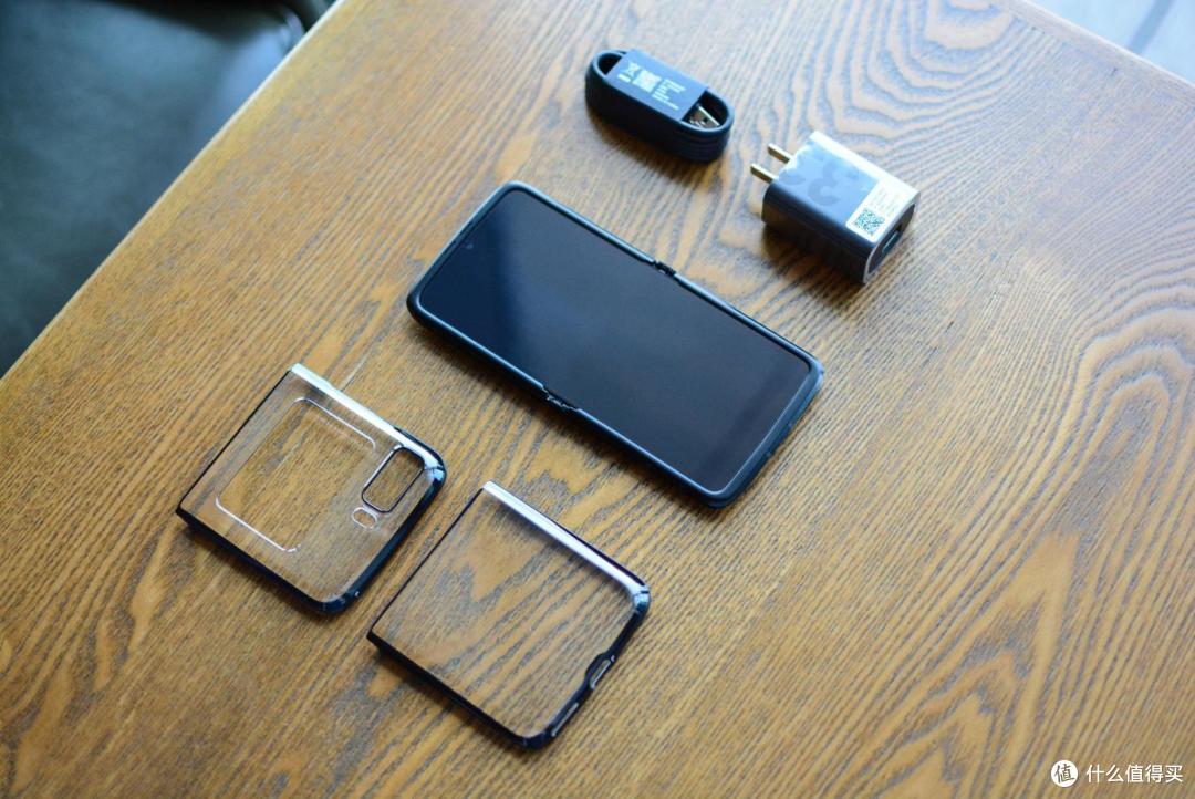 真正可以当作主力机?moto razr 2022评测:5000字告诉你表现如何