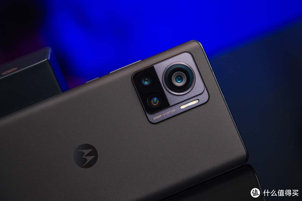 moto X30 Pro首发评测：2亿像素超大底CMOS，影像还得看moto