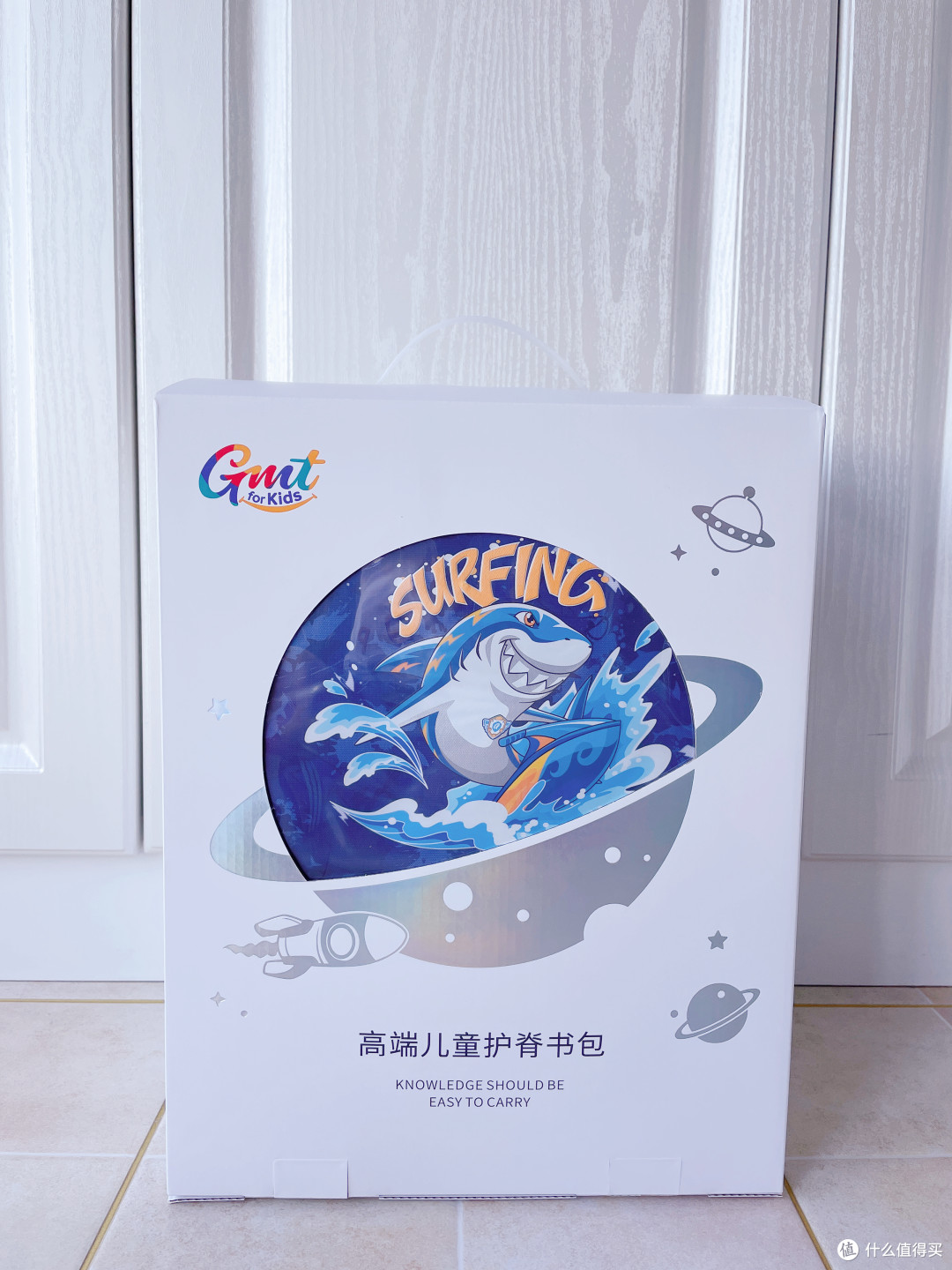 健康护脊,萌动炫酷,孩子的小学升学礼—GMT for Kids玩酷游鲨儿童护脊书包