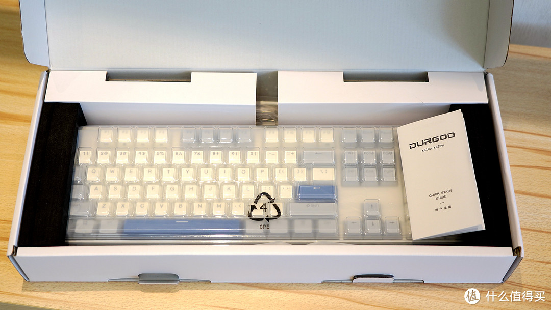 一年一充，清爽无比-杜伽K610W三模机械键盘雾蓝104键体验