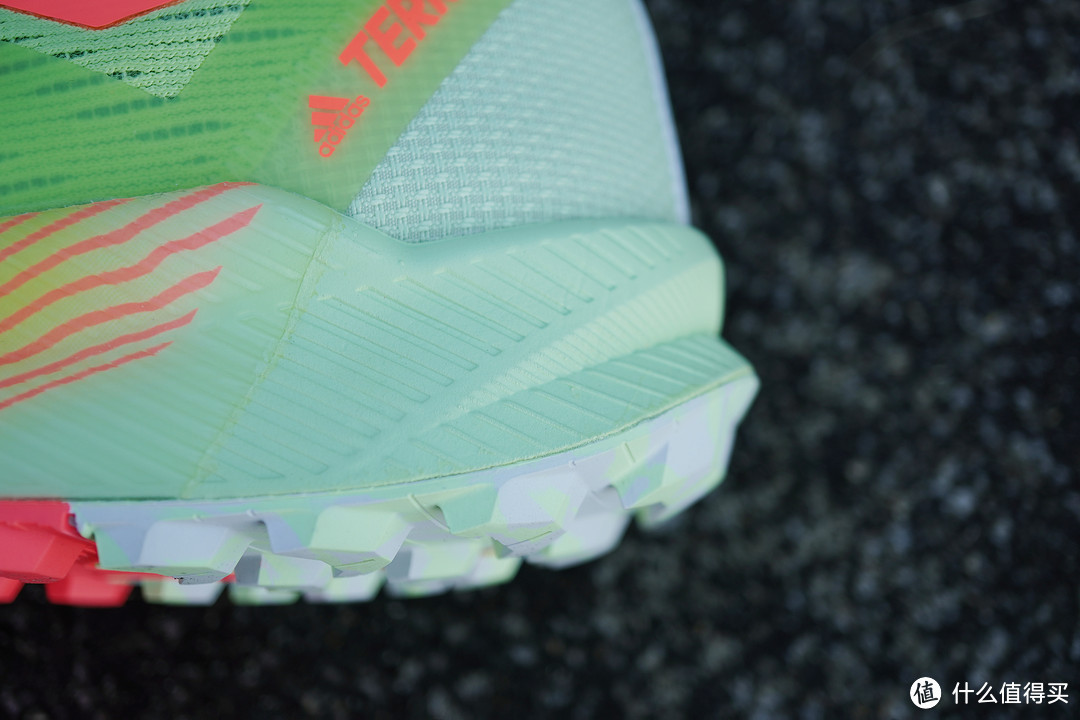 ​上山入林，尽兴狂飙——adidas阿迪达斯TERREX AGRAVIC FLOW 2越野跑鞋