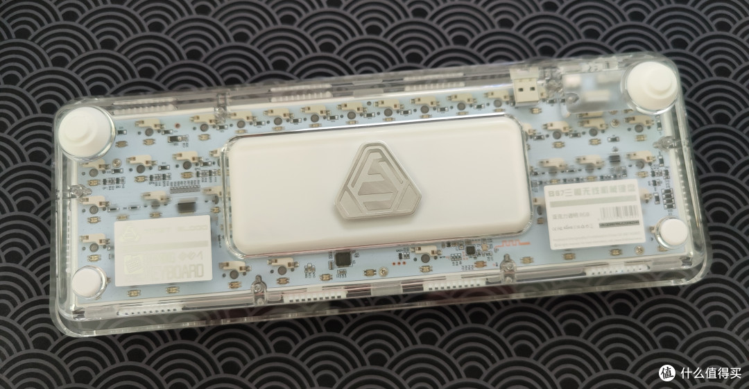 这一次我对你赤诚相见—First Blood B67全透明机械键盘体验分享