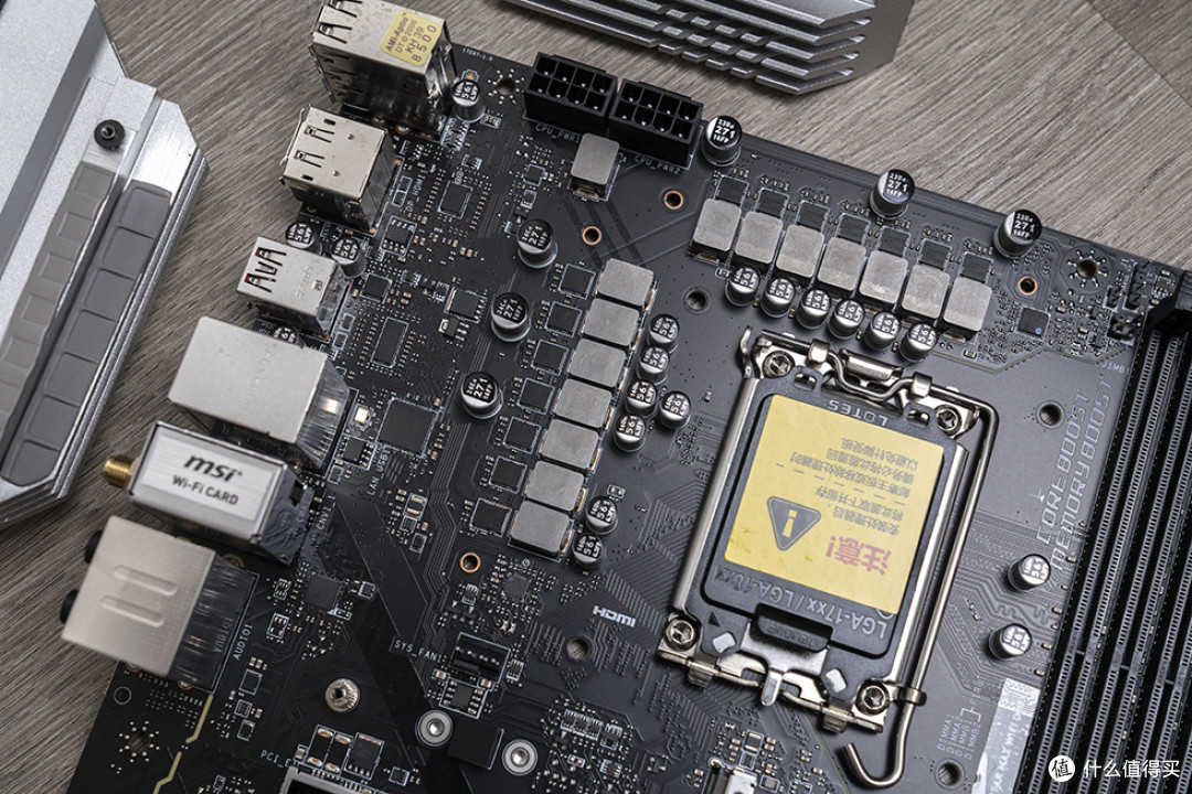 让i5-12490F飙升5.2Ghz，微星 B660M 迫击炮 MAX WIFI DDR4开箱实测