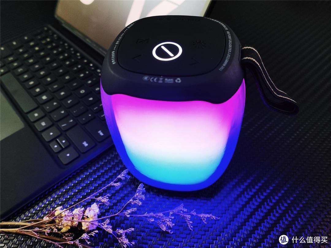 光随律动,清透沉湃,这台蓝牙音箱性价比是真的牛