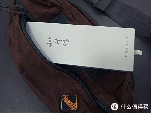 让机械成为艺术:北斗作钛合金旋转笔