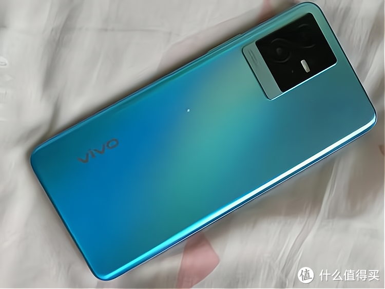 2000内性价比手机排行：vivo T2x第三，第一实至名归！