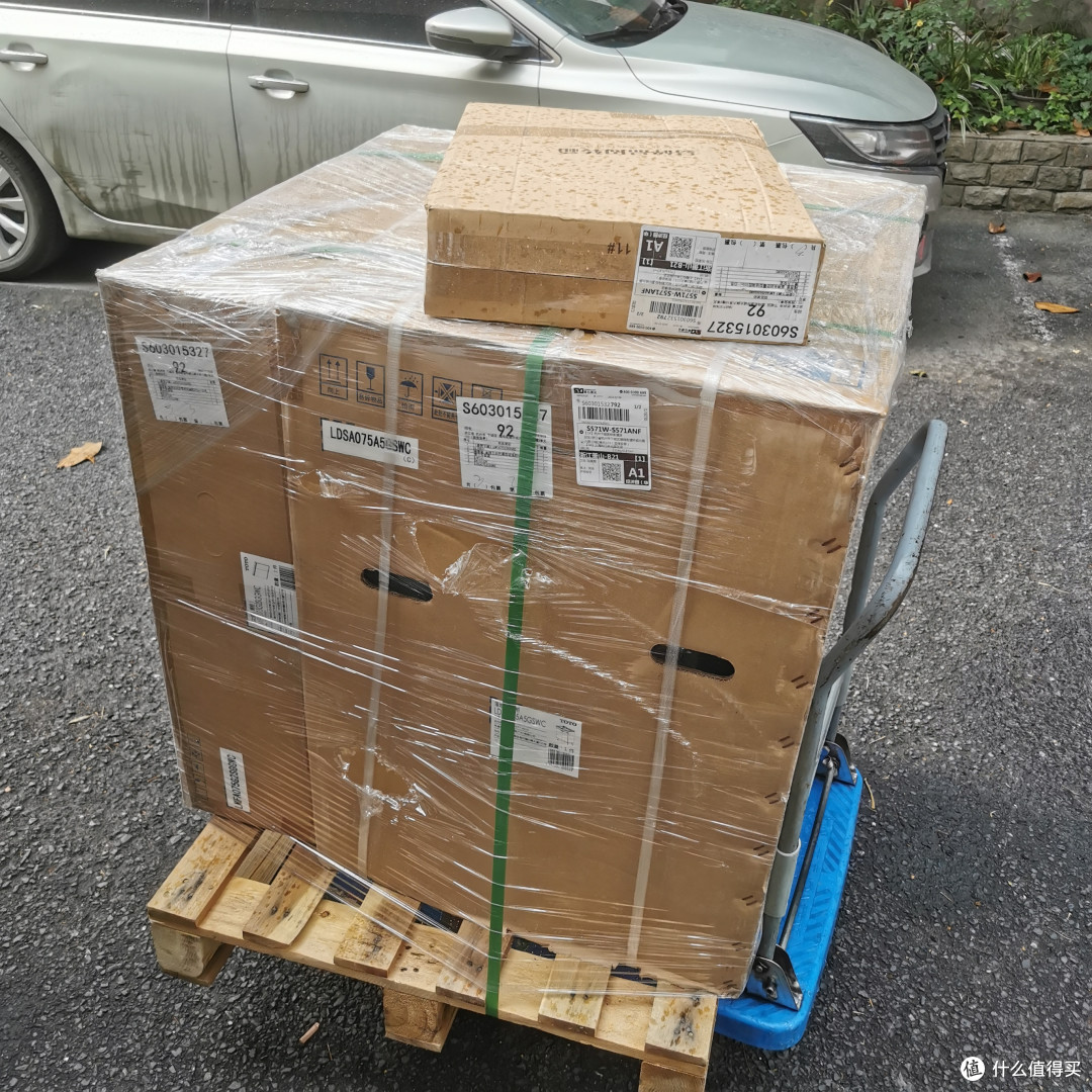 去年双11下单的TOTO浴室柜套装有点小翻车,不过好像被我强行逆转了...
